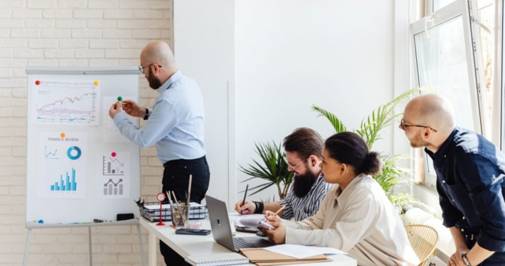 Presenting data and using visuals